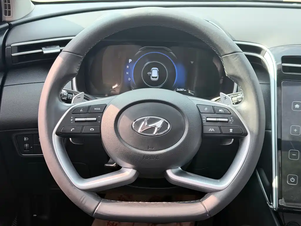 Hyundai Tucson — фото 10