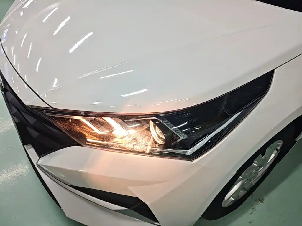 Hyundai Verna — фото 24