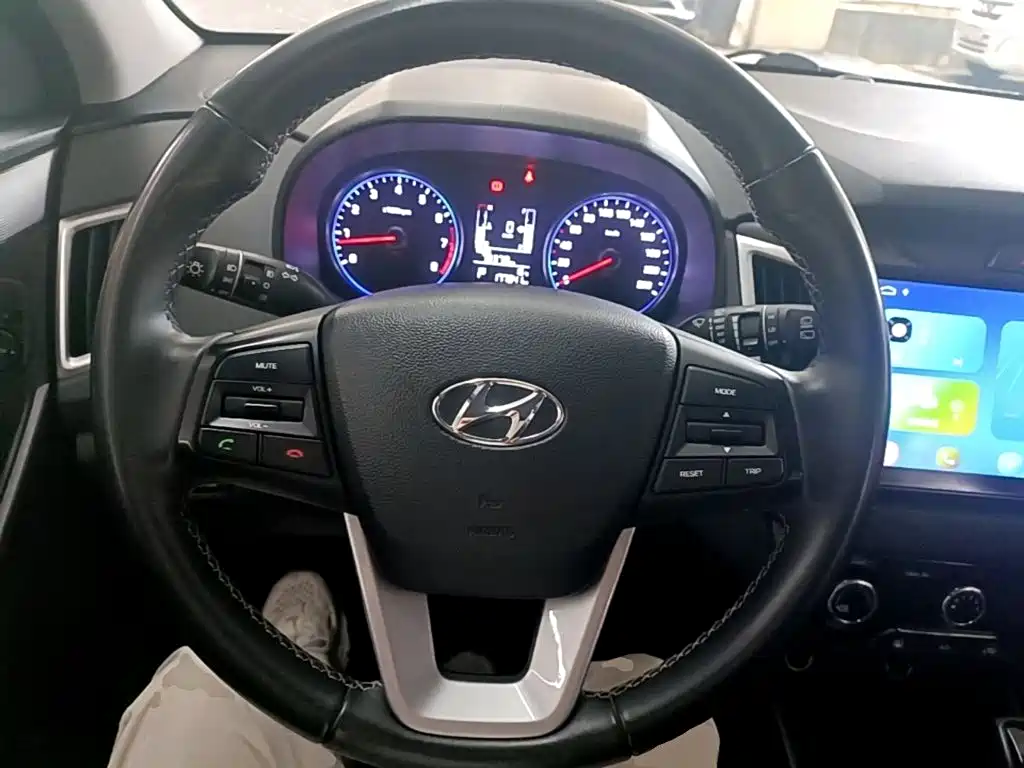 Hyundai ix25 — фото 11