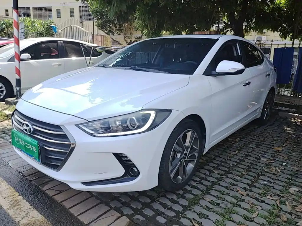 Hyundai Elantra