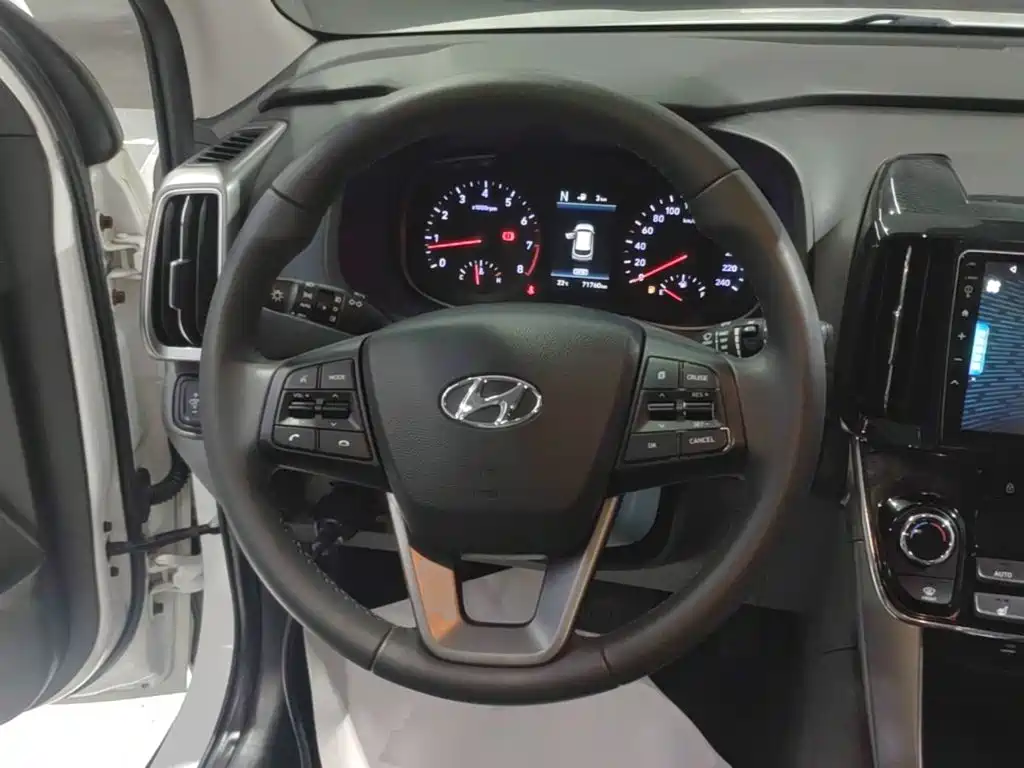 Hyundai ix35 — фото 11