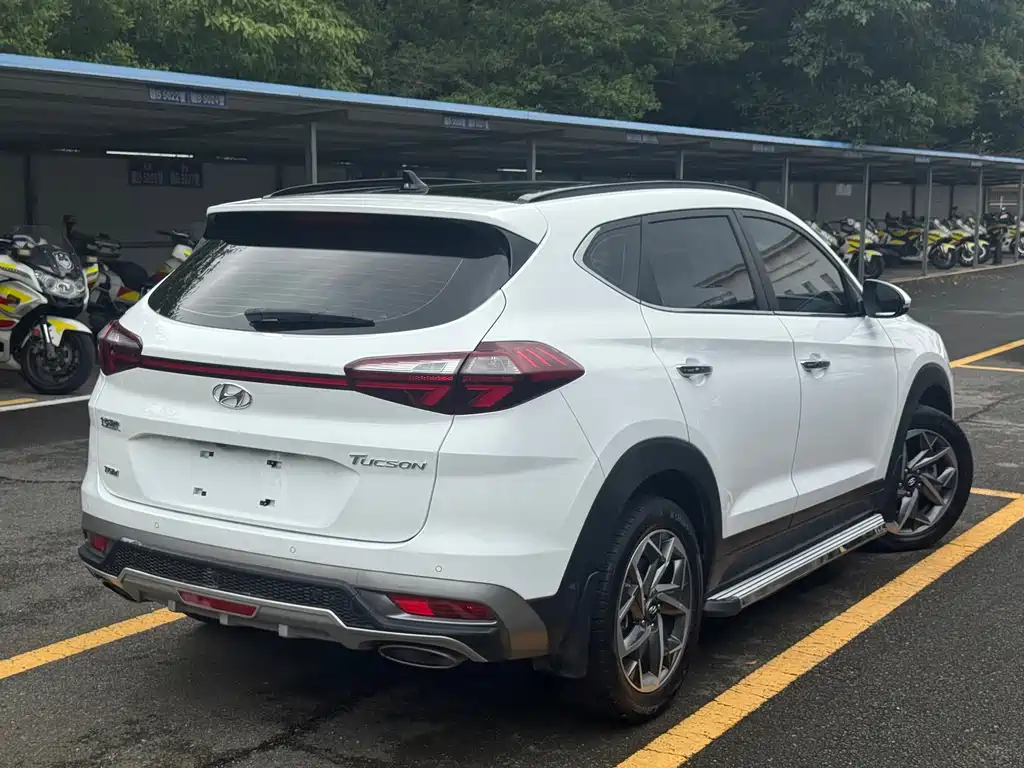 Hyundai Tucson — фото 4