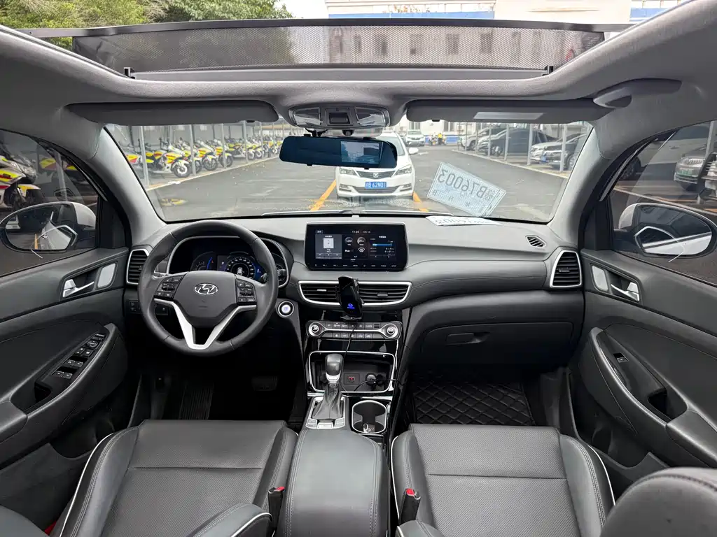 Hyundai Tucson — фото 9