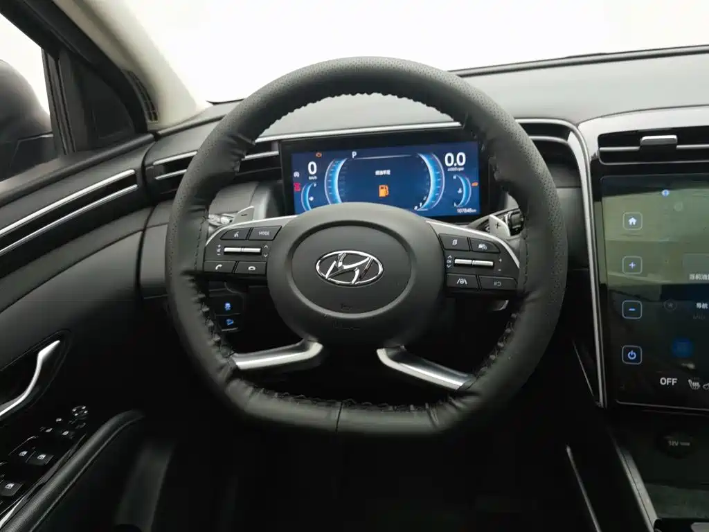 Hyundai Tucson — фото 14