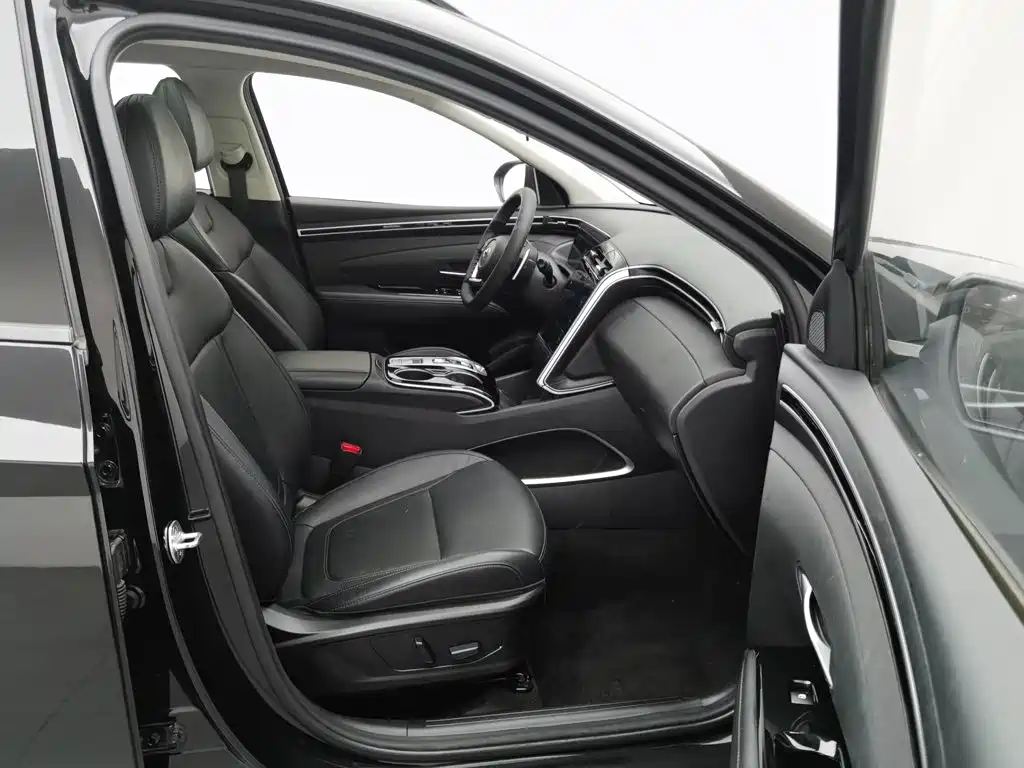 Hyundai Tucson — фото 23