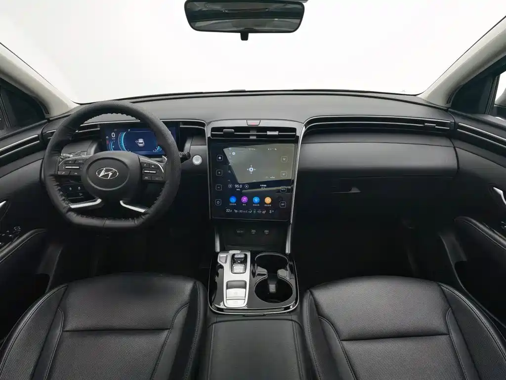 Hyundai Tucson — фото 25