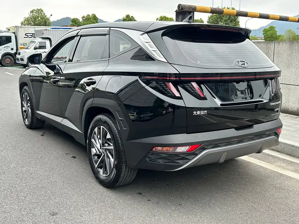 Hyundai Tucson — фото 7