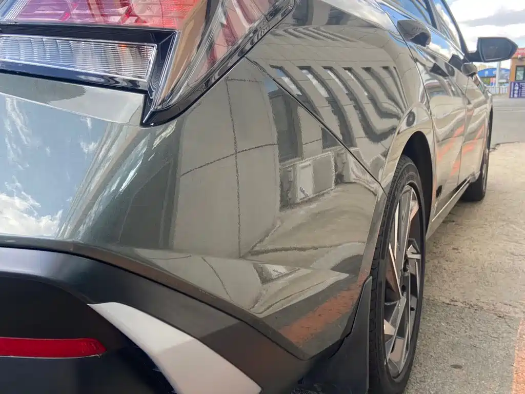Hyundai Elantra — фото 14