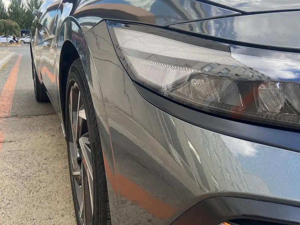 Hyundai Elantra — фото 19