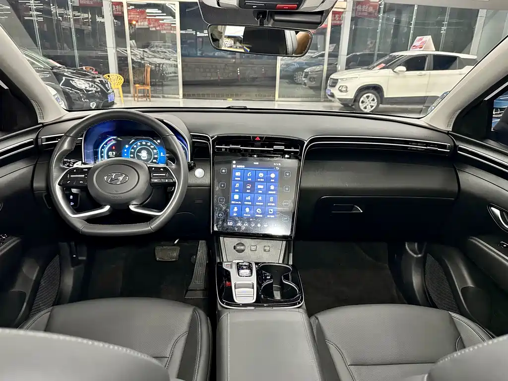 Hyundai Tucson — фото 7