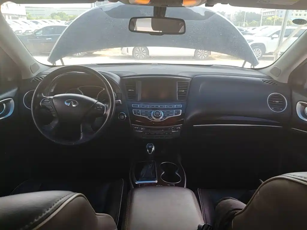 Infiniti QX60 (Import) — фото 13