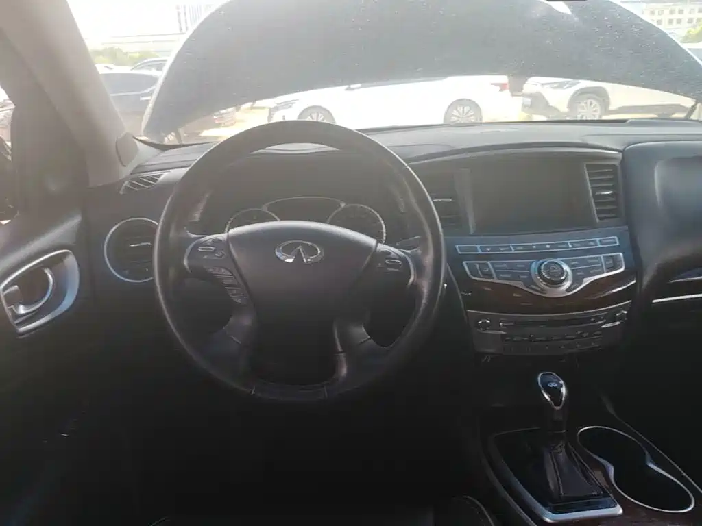 Infiniti QX60 (Import) — фото 3