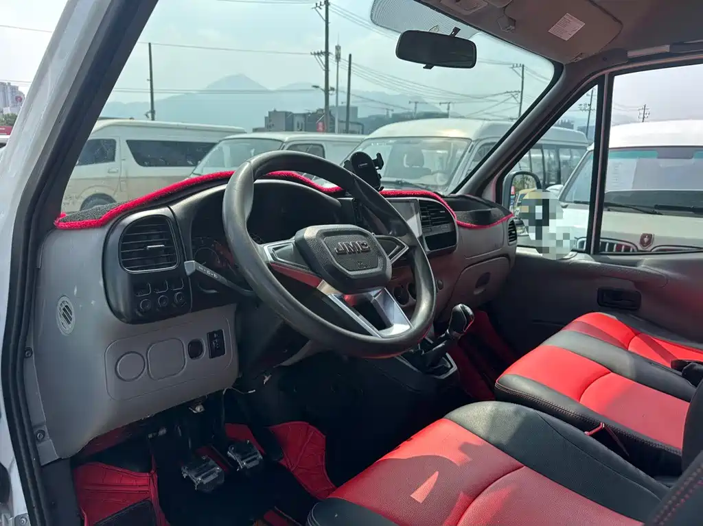 JMC Tesla — фото 5