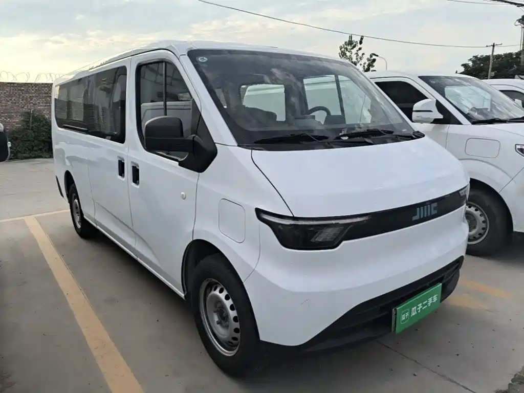 JMC E-Fushun — фото 4