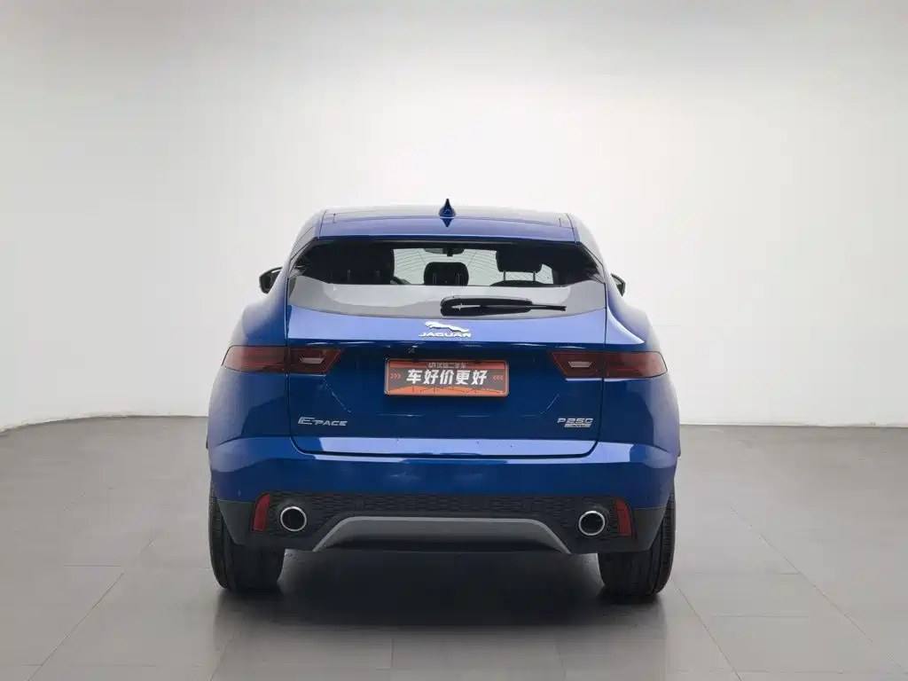 Jaguar E-PACE — фото 4