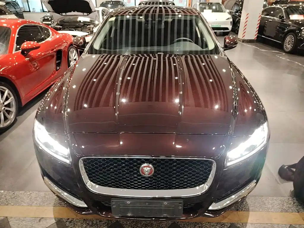 Jaguar XFL — фото 3