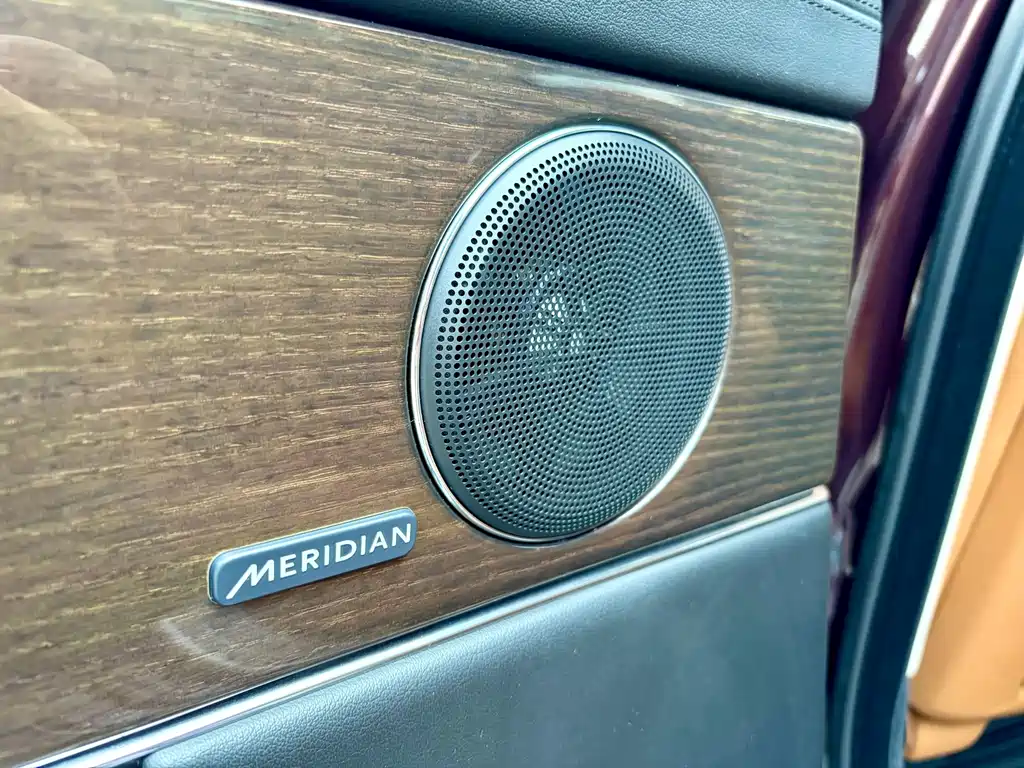 Jaguar XJ — фото 8