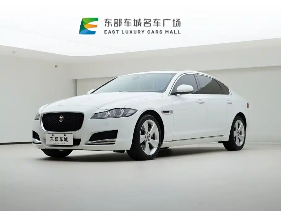 Jaguar XFL