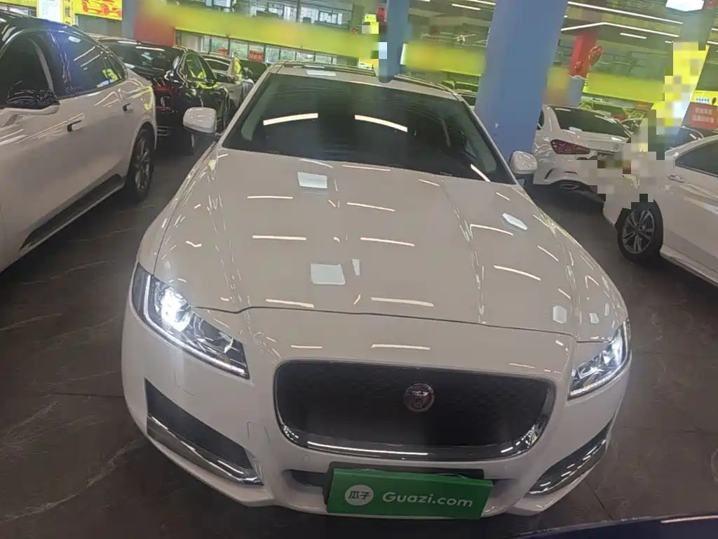 Jaguar XFL — фото 3