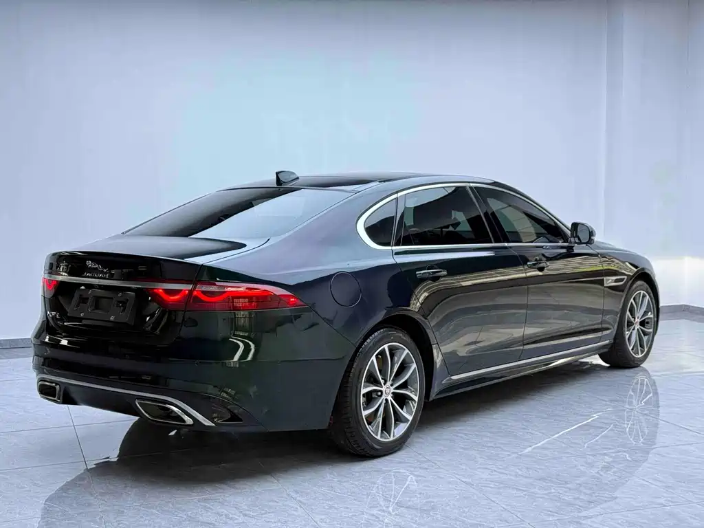 Jaguar XFL — фото 11