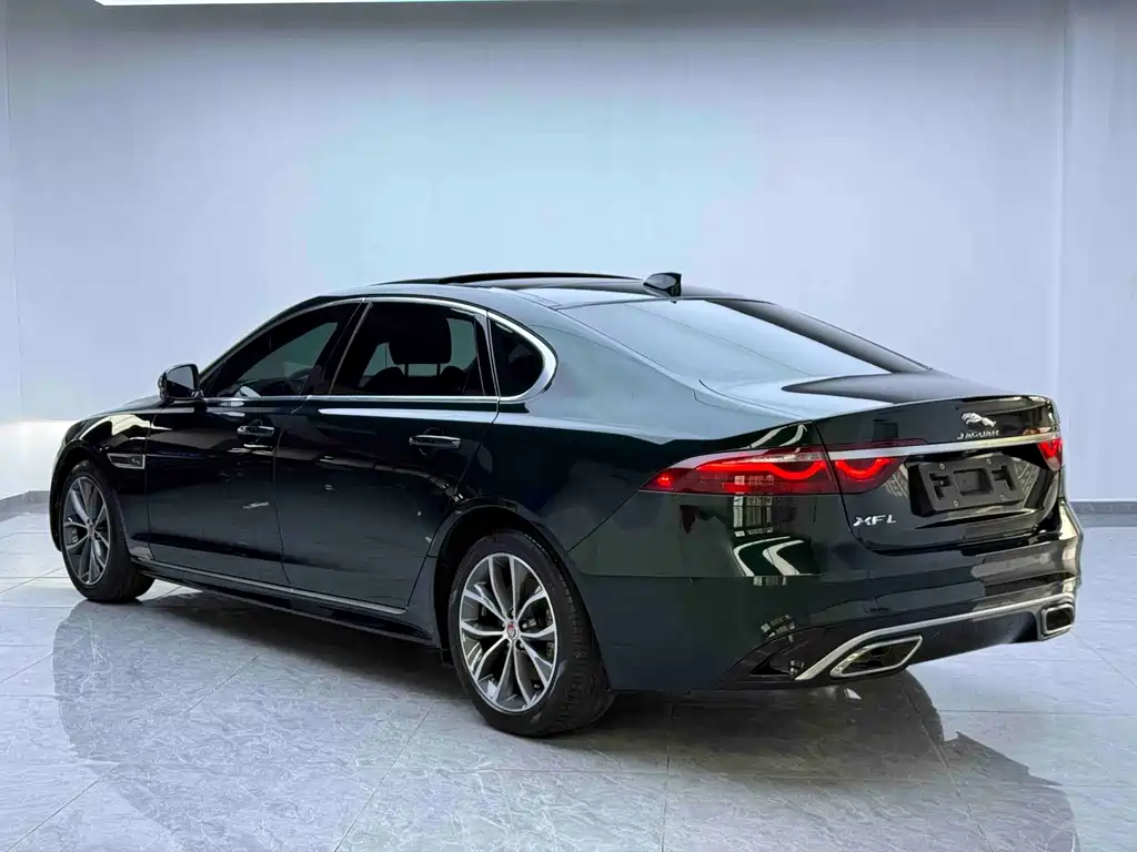 Jaguar XFL — фото 13