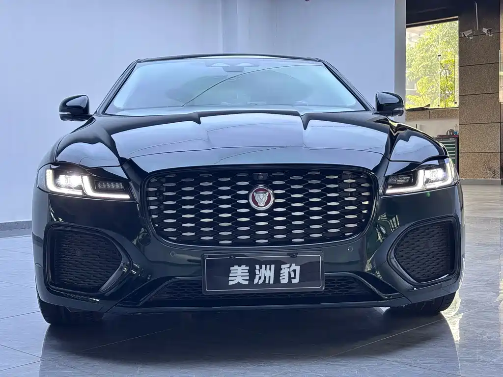Jaguar XFL — фото 2