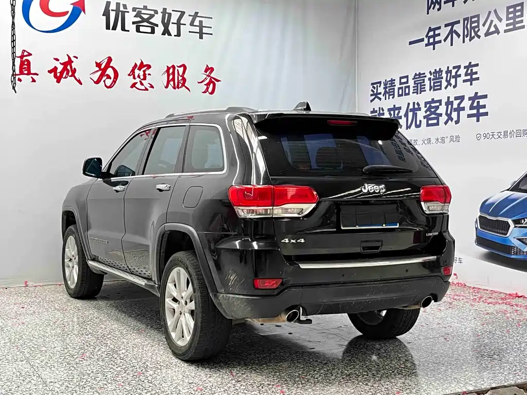 Jeep Grand Cherokee (Import) — фото 16