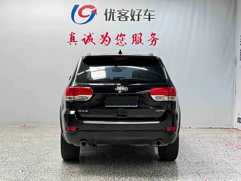Jeep Grand Cherokee (Import) — фото 17