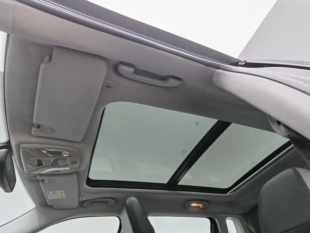 Jeep Compass — фото 14
