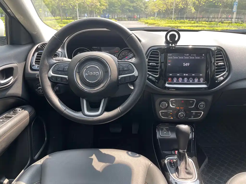 Jeep Compass — фото 19