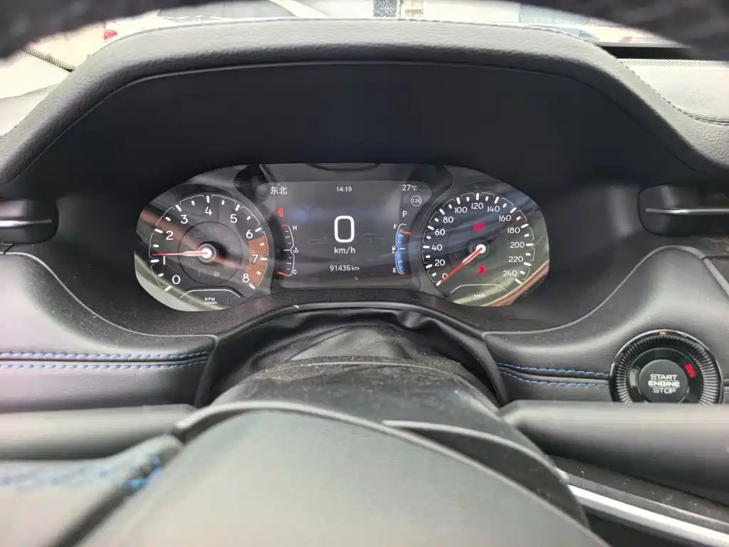 Jeep Compass — фото 13