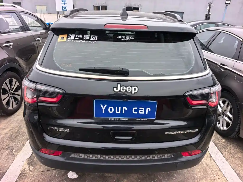 Jeep Compass — фото 5