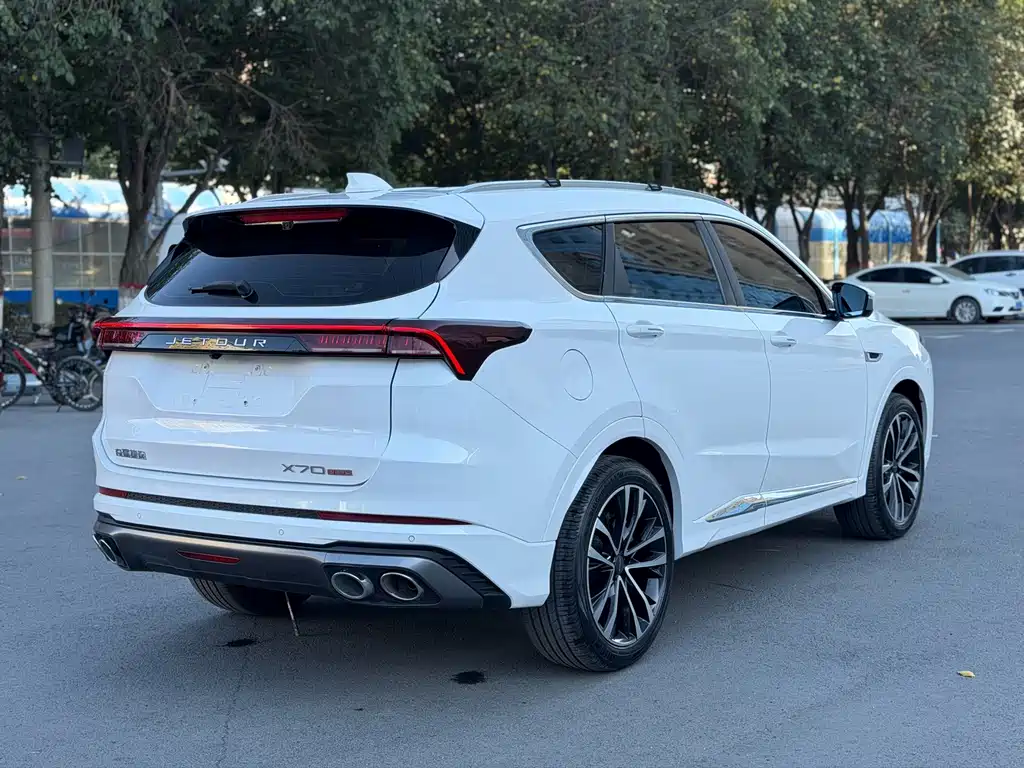 Jetour X70 PLUS — фото 14