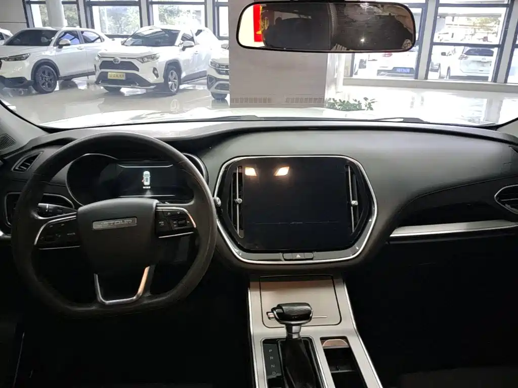Jetour X70 — фото 10