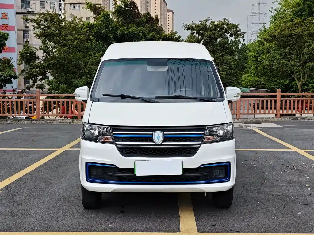 Jinbei Hiace EV — фото 2
