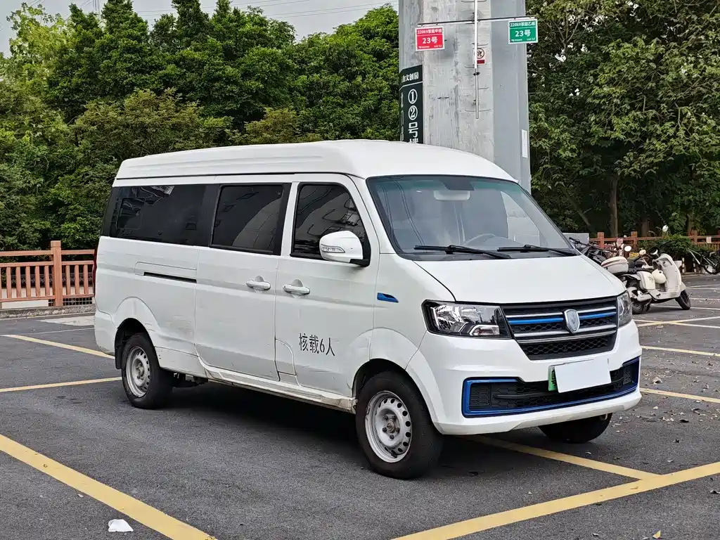 Jinbei Hiace EV — фото 3