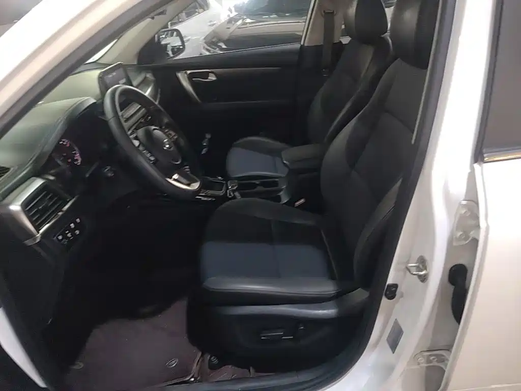 Kia Sportage — фото 15
