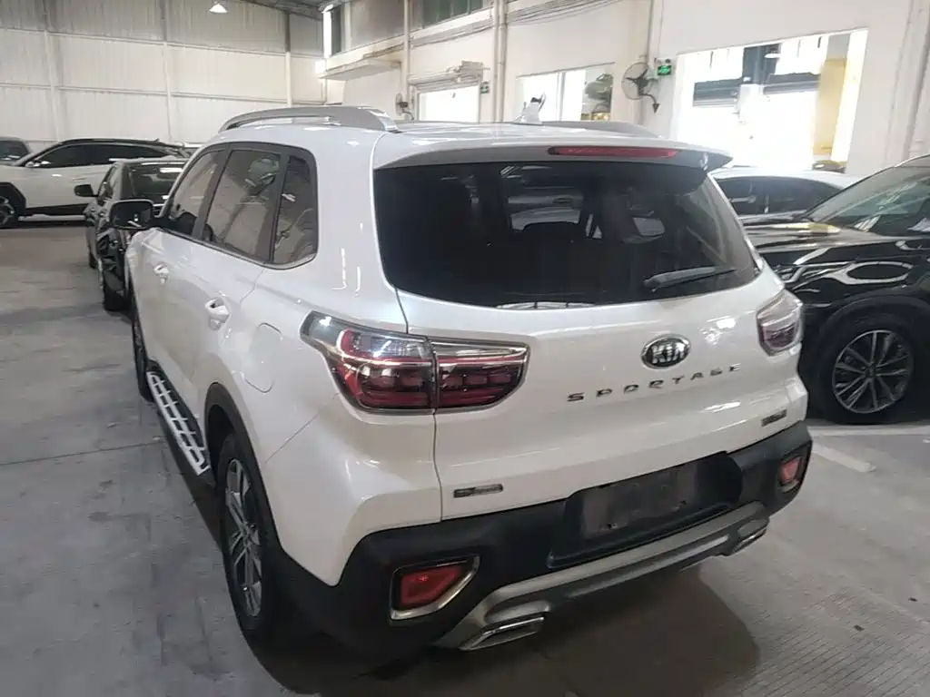 Kia Sportage — фото 5