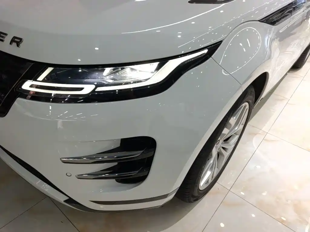 Land Rover Evoque — фото 24