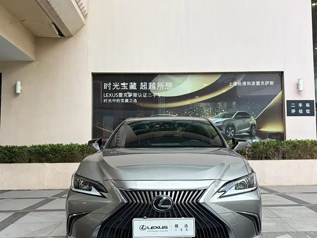 Lexus ES — фото 3