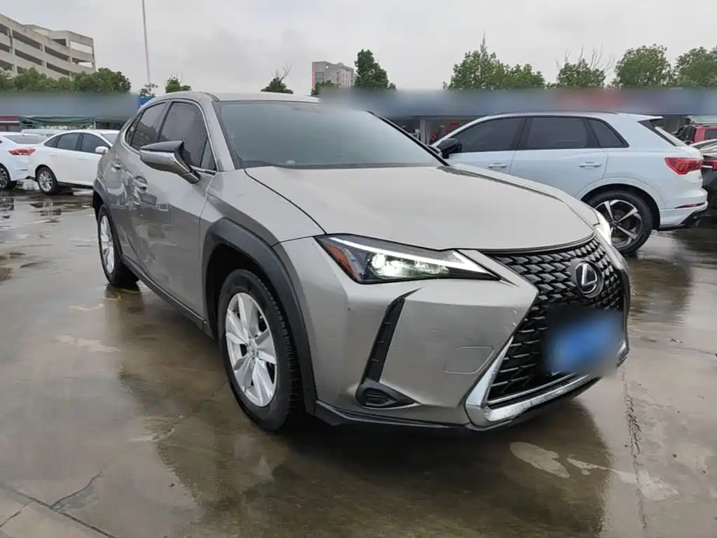 Lexus UX — фото 4
