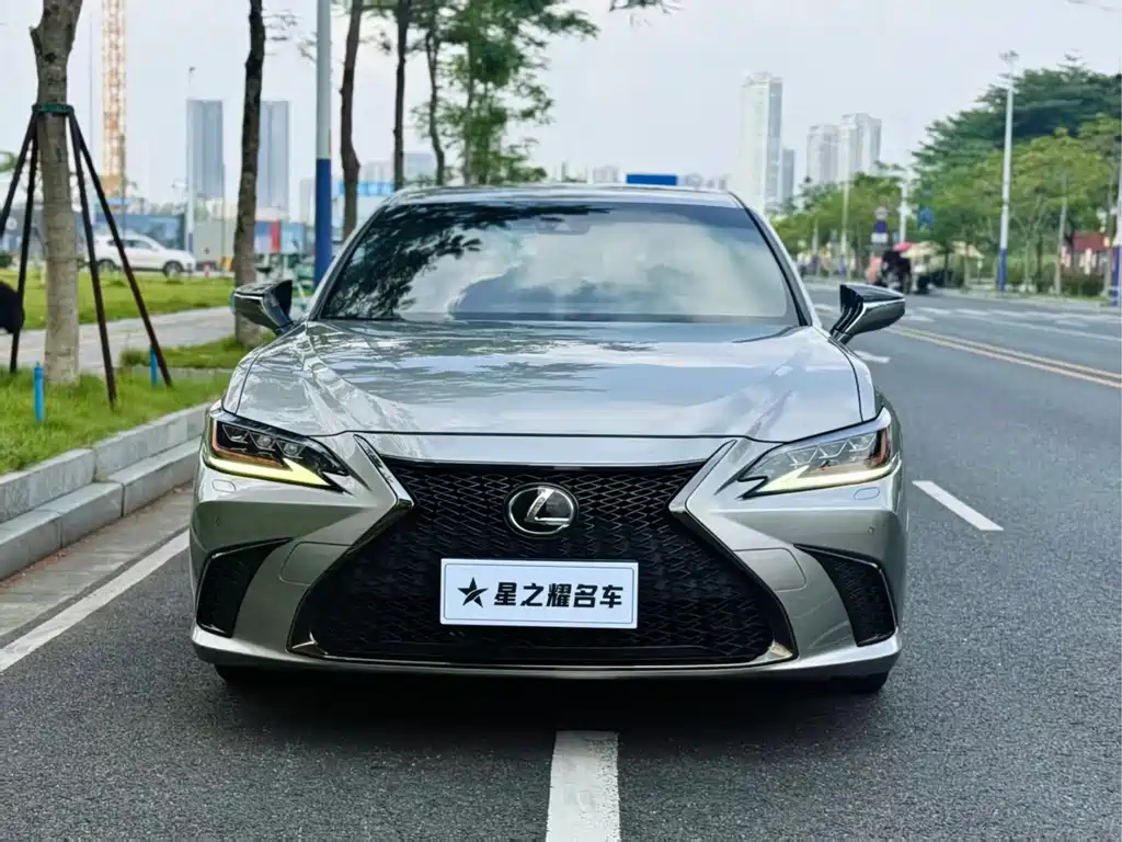 Lexus ES — фото 2