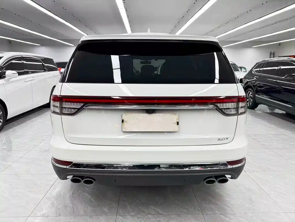 Lincoln Aviator — фото 5