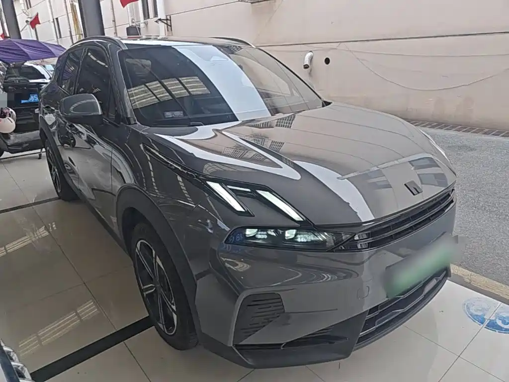 Lynk & Co 06 EM-P — фото 4