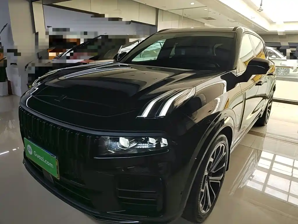 Lynk & Co 09