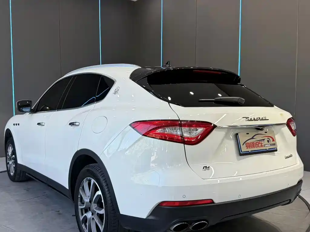 Maserati Levante — фото 8