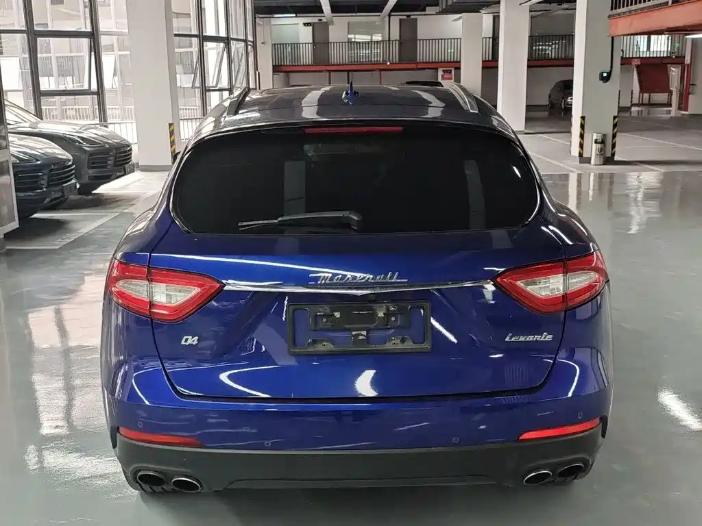 Maserati Levante — фото 4