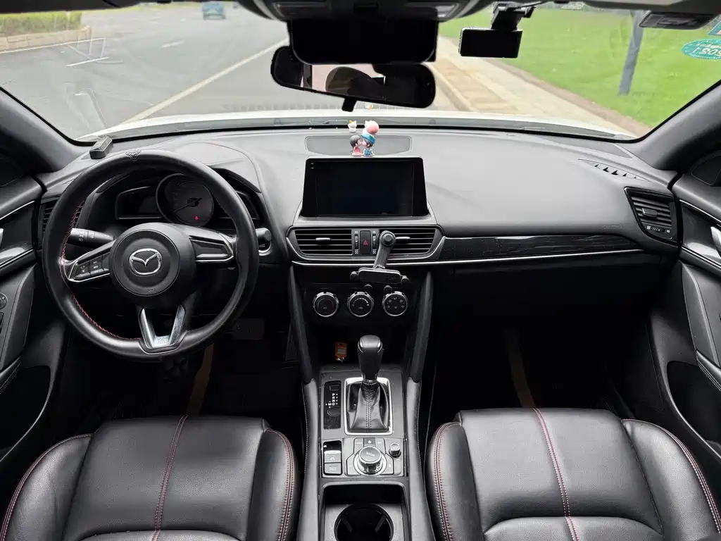 Mazda CX-4 — фото 8