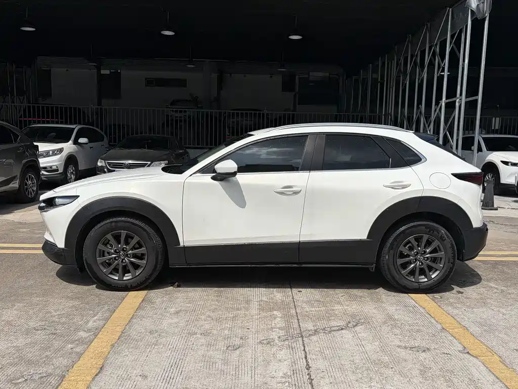 Mazda CX-30 — фото 2