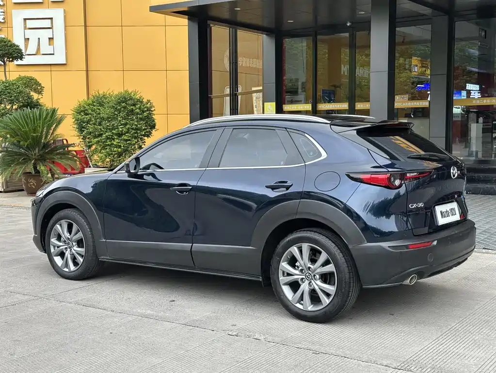 Mazda CX-30 — фото 4